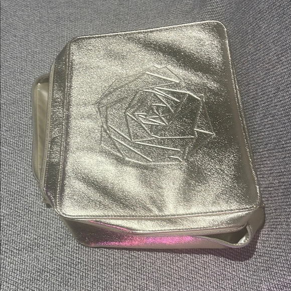 Lancome Gold Cosmetic Bag with Embossed Floral Design - Picture 6 of 16
